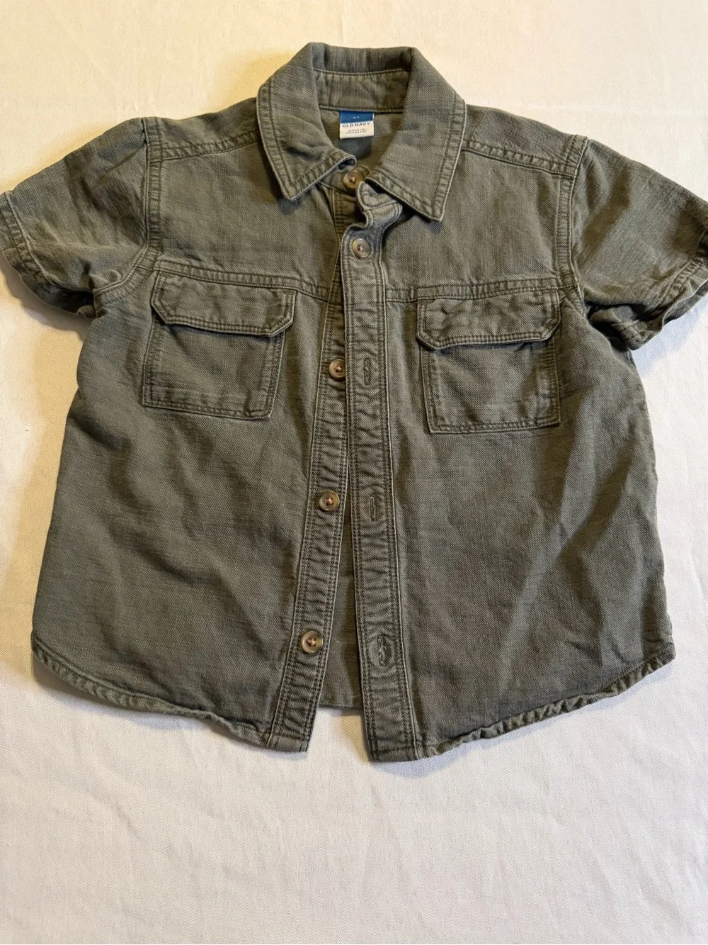 3 Item Bundle 2 Button-Down Shirts - 1 Pair Tan Pants